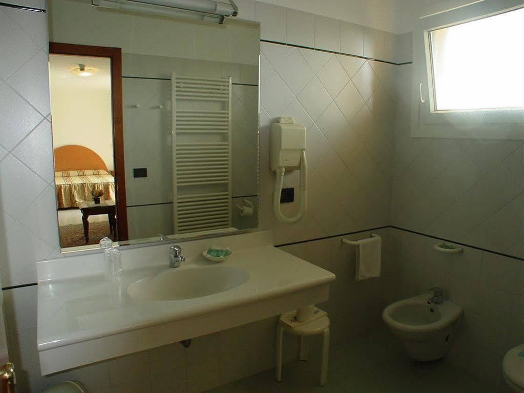 Hotel La Pigna Lignano Sabbiadoro Luaran gambar